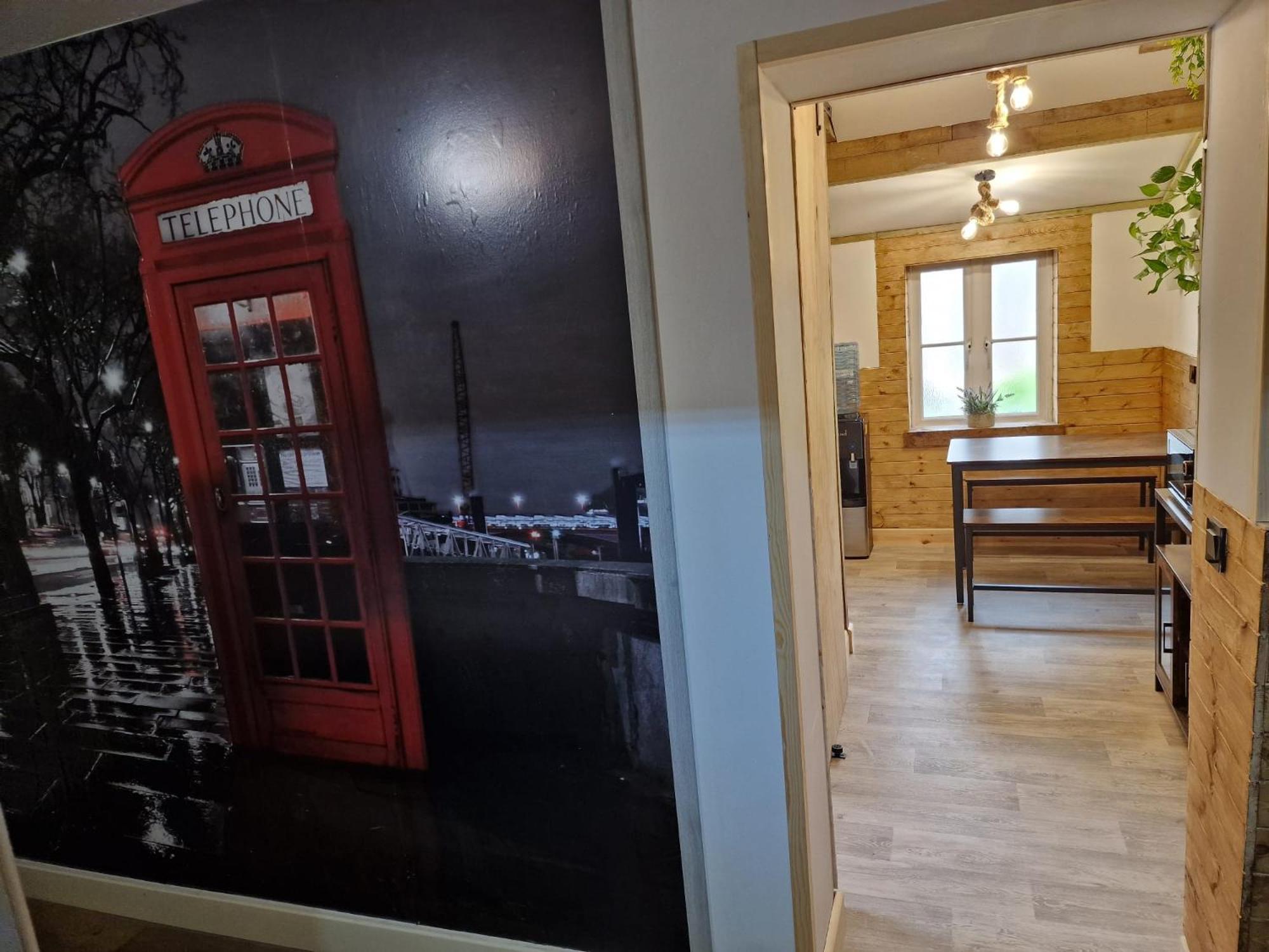 Two-Bedroom Cosy Country Lodge With Private Patio Greenhithe Екстериор снимка