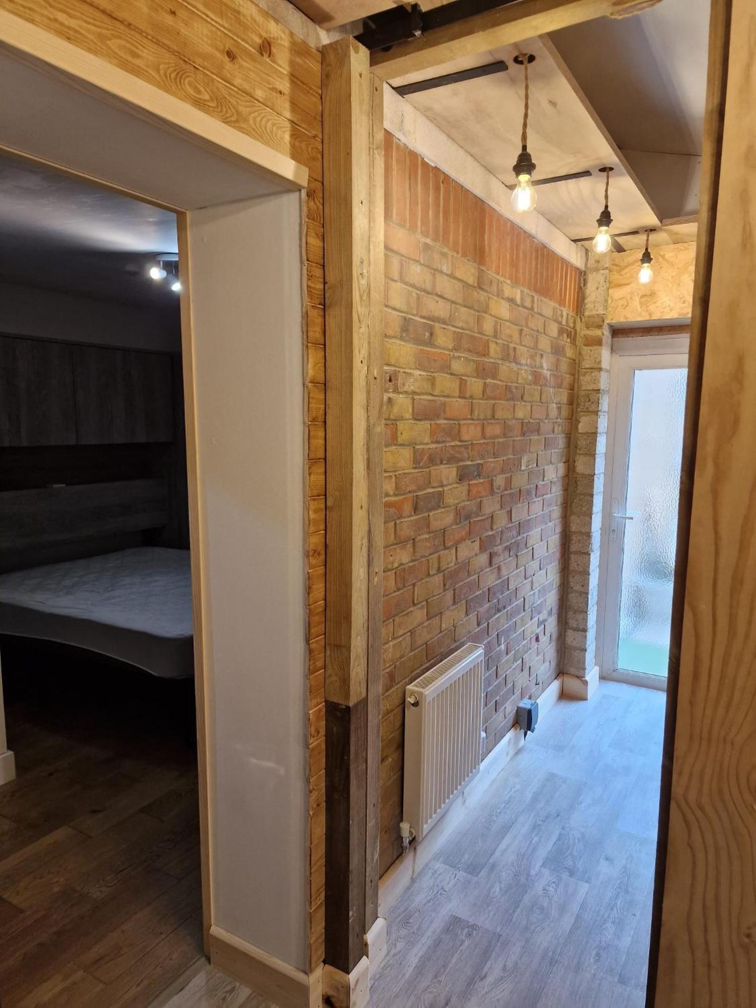 Two-Bedroom Cosy Country Lodge With Private Patio Greenhithe Екстериор снимка