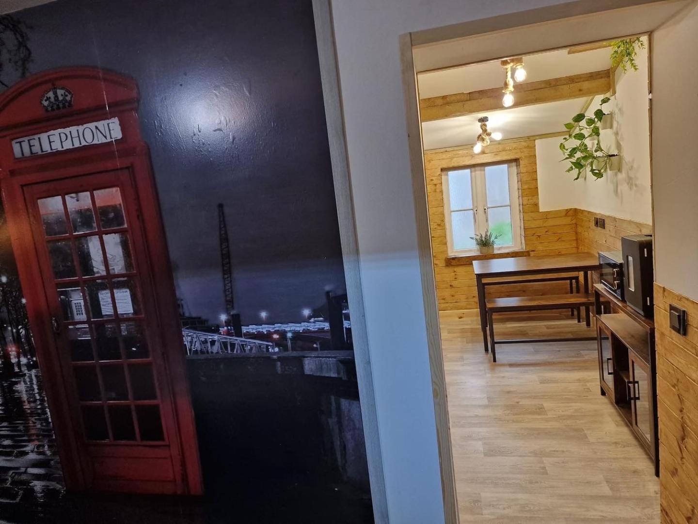 Two-Bedroom Cosy Country Lodge With Private Patio Greenhithe Екстериор снимка