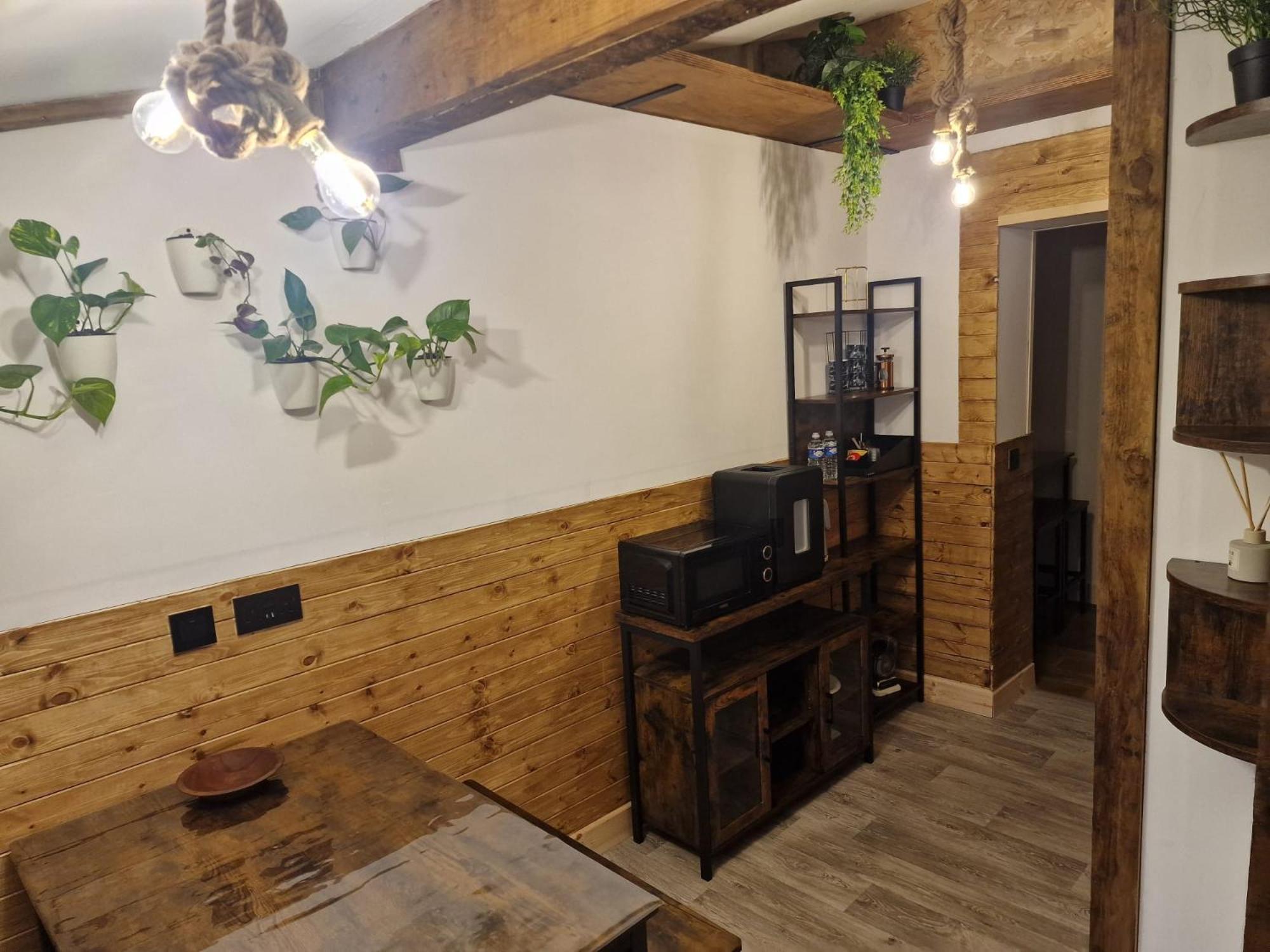 Two-Bedroom Cosy Country Lodge With Private Patio Greenhithe Екстериор снимка